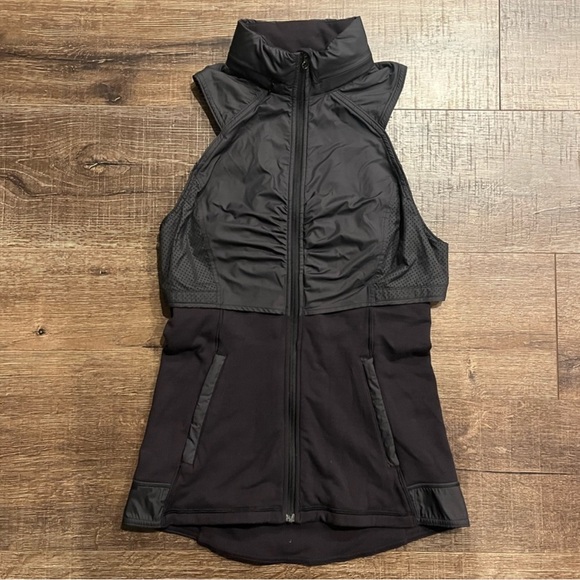 lululemon athletica Jackets & Blazers - Lululemon Black Sleeveless Zip-Up Vest, Size 4